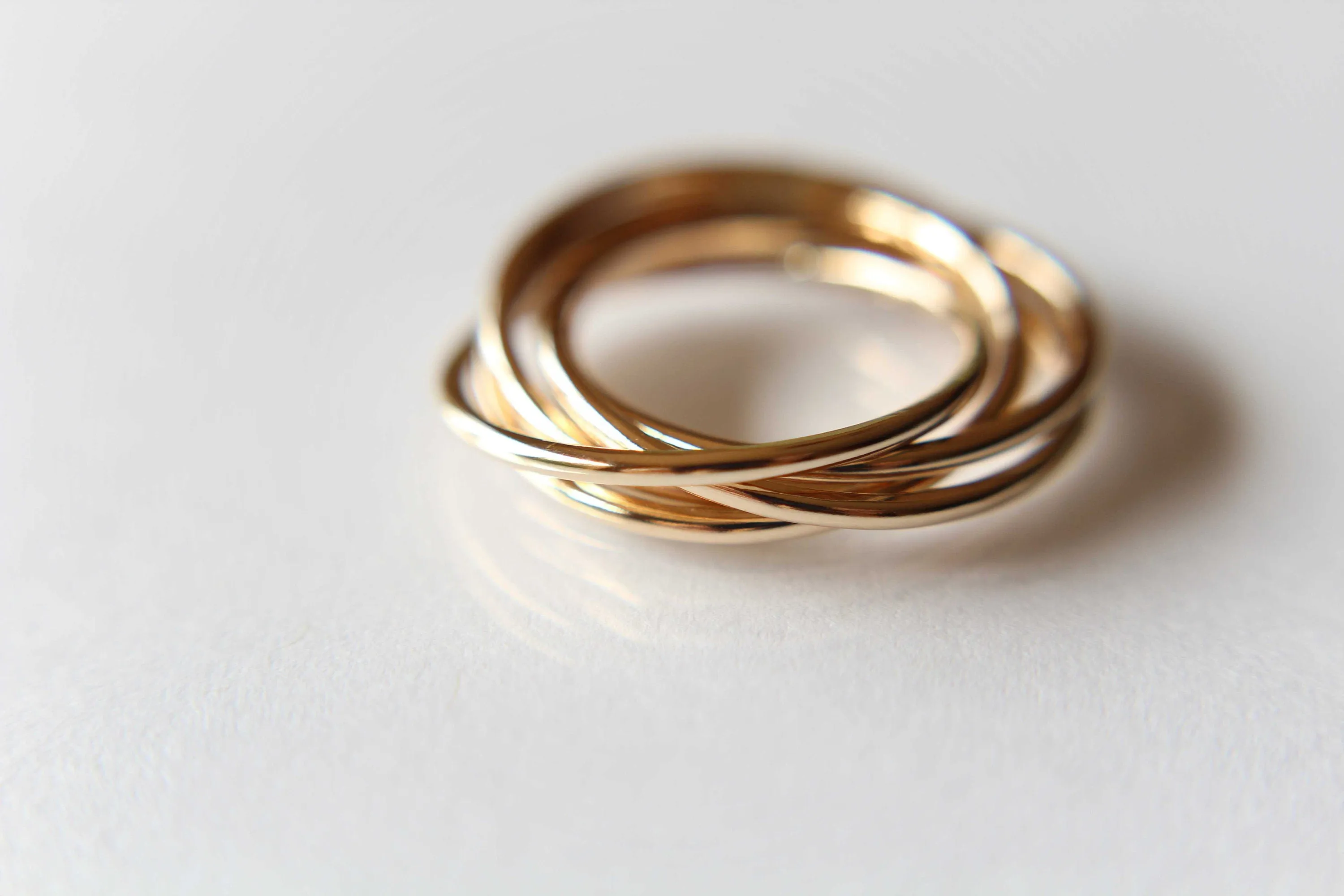 Gold Interlocking Rings, Thumb Rings, Gold Thumb Ring, Interlocking Rings, Rolling Ring, Stacking Rings, Minimalist Rings, Unique Rings