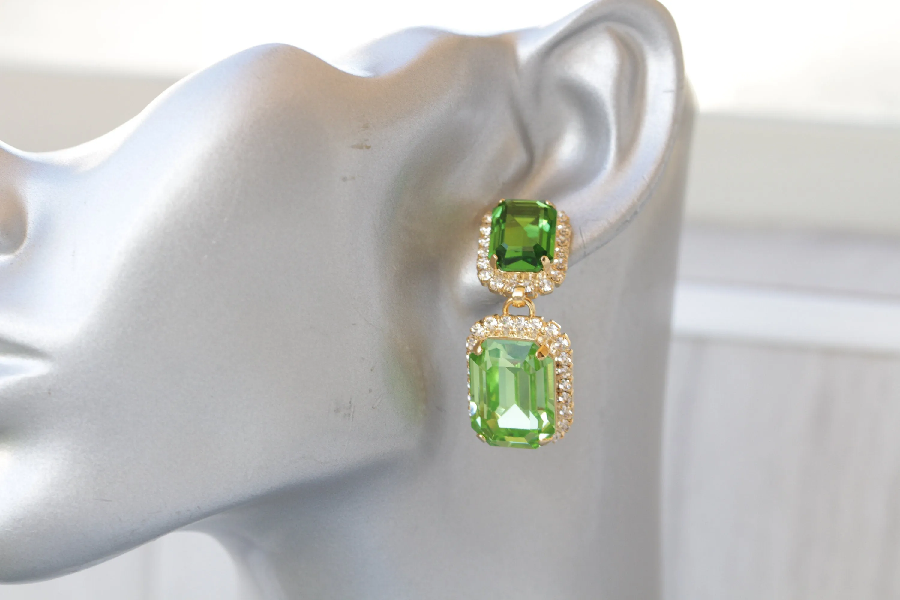 GREEN PERIDOT EARRINGS