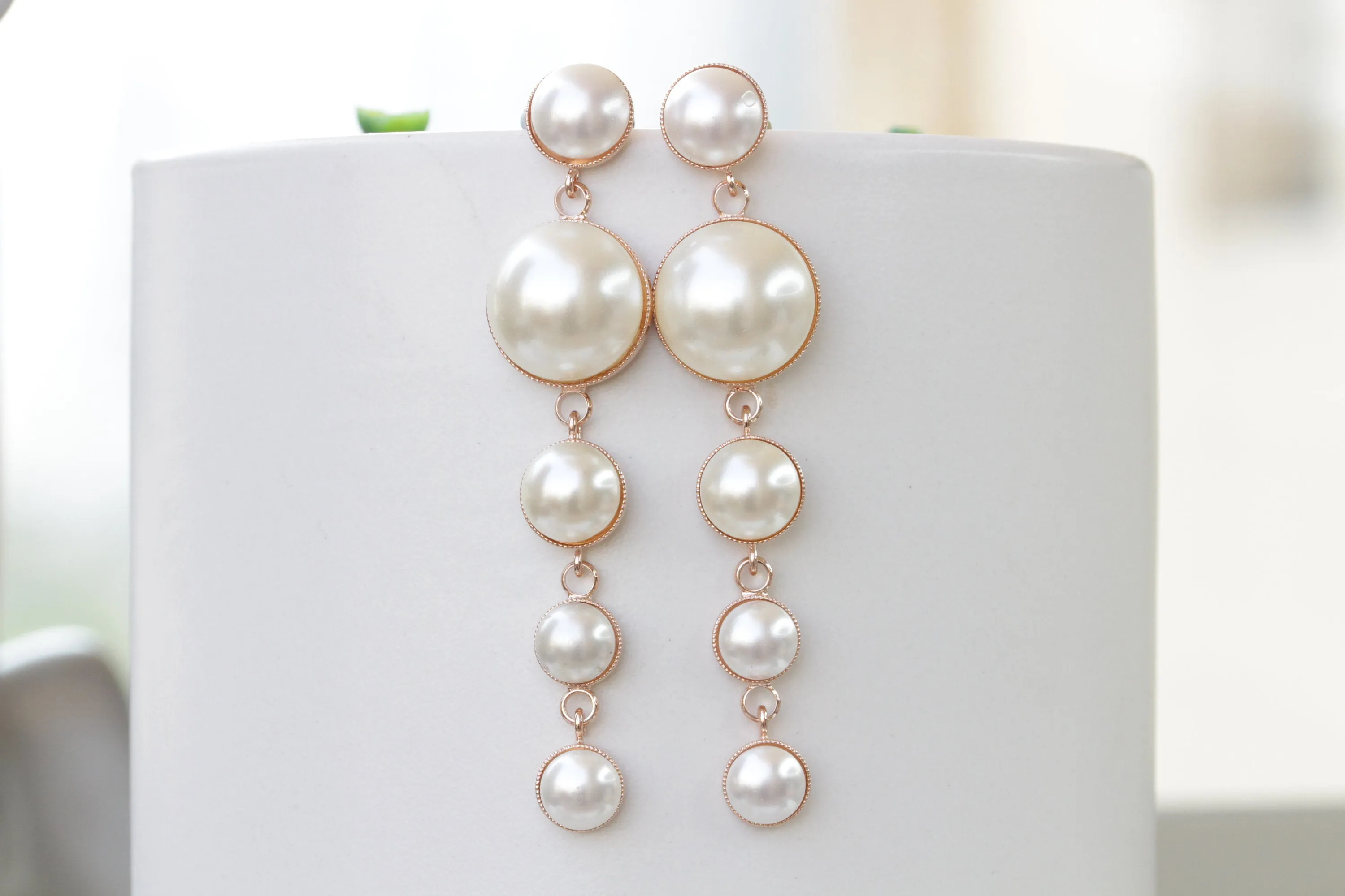 PEARL LONG EARRINGS