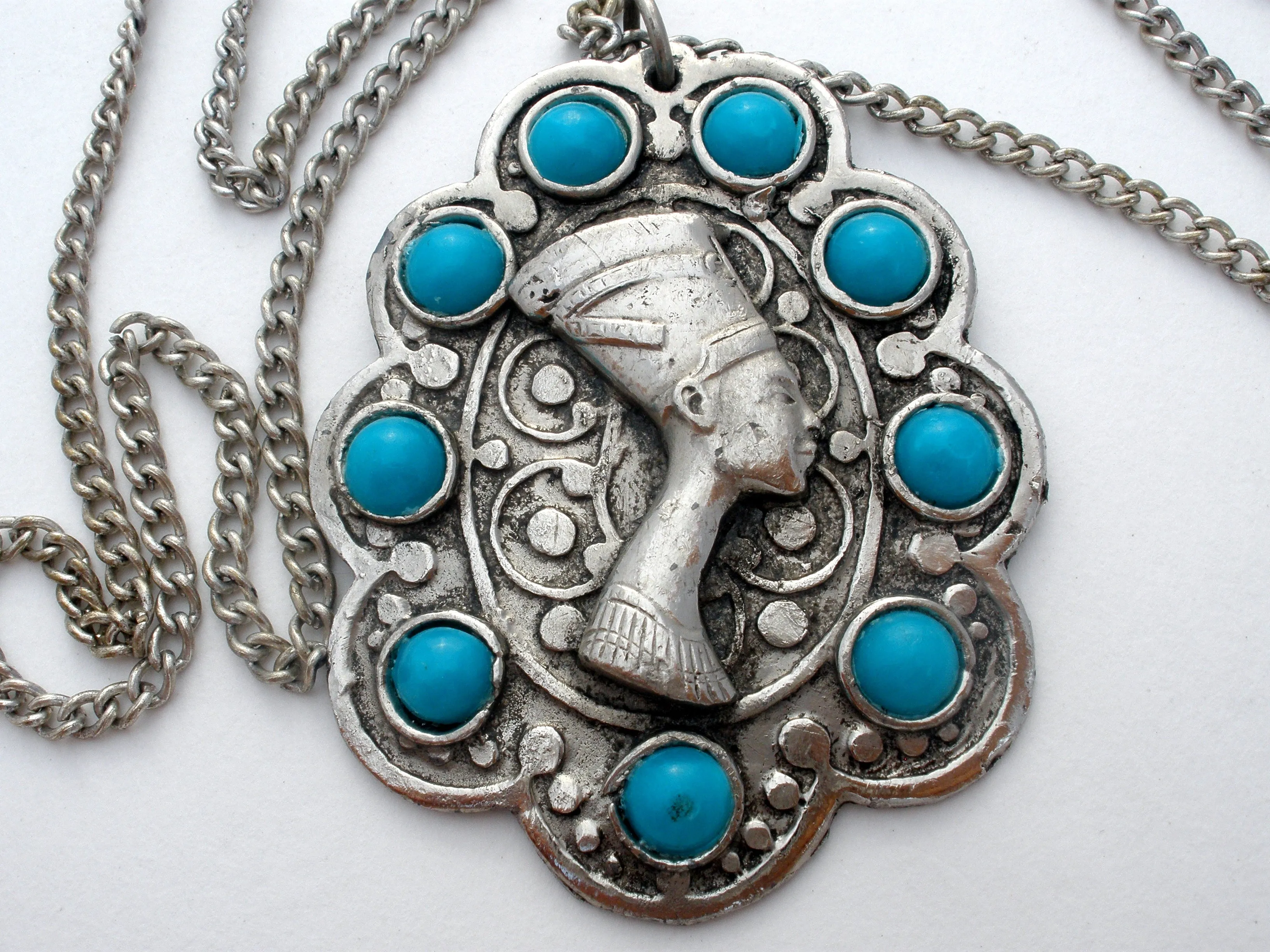 Queen Neferiti Silver Pendant Necklace Vintage